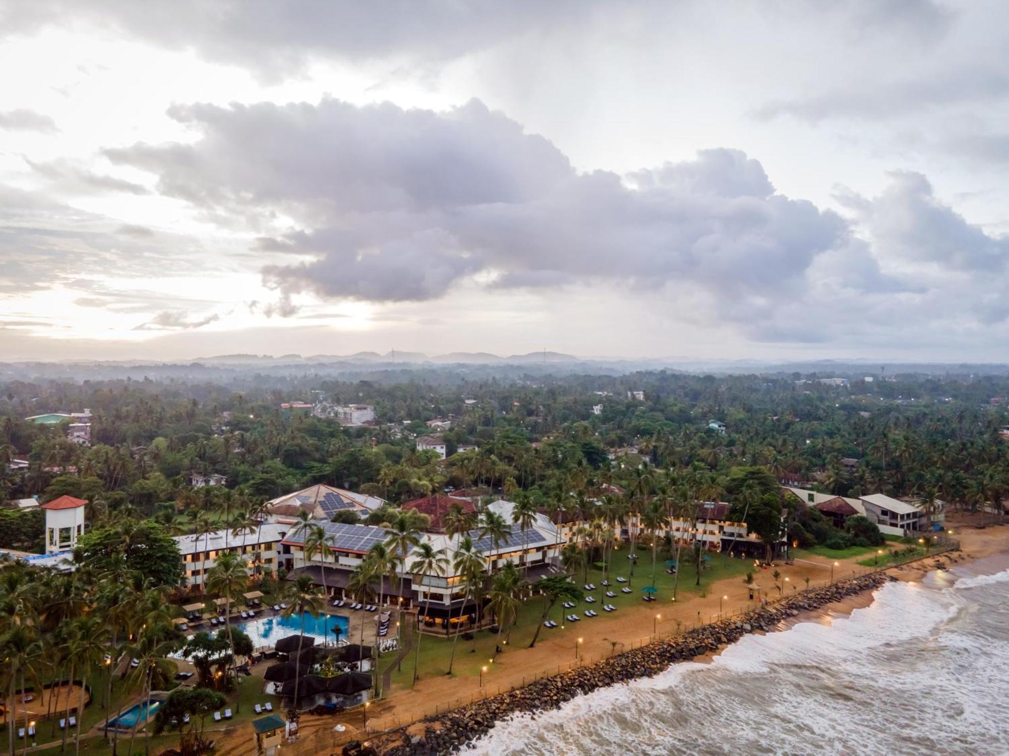 Tangerine Beach Hotel Kalutara Dış mekan fotoğraf